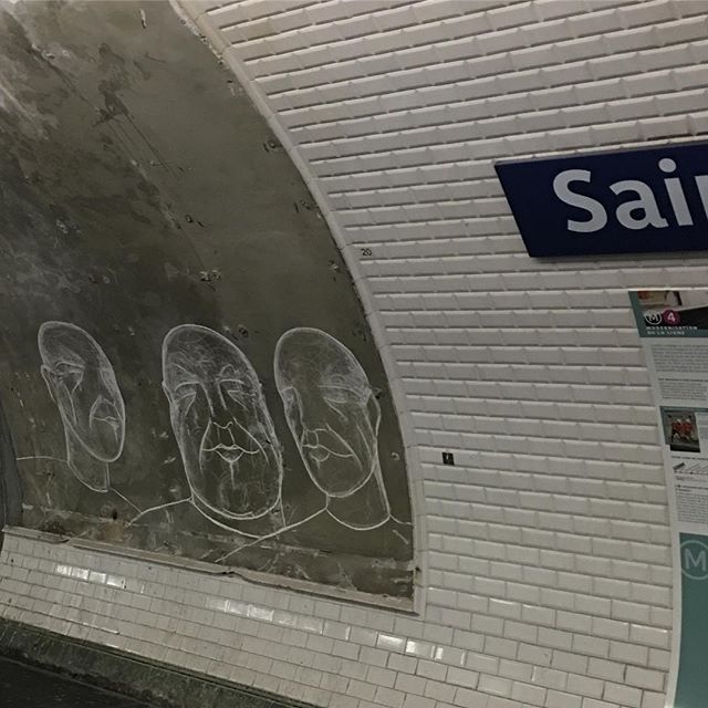 J'aime ces gens qui ont l'énergie et le courage d'investir les lieux publics pour y déposer un peu d'art #streetart