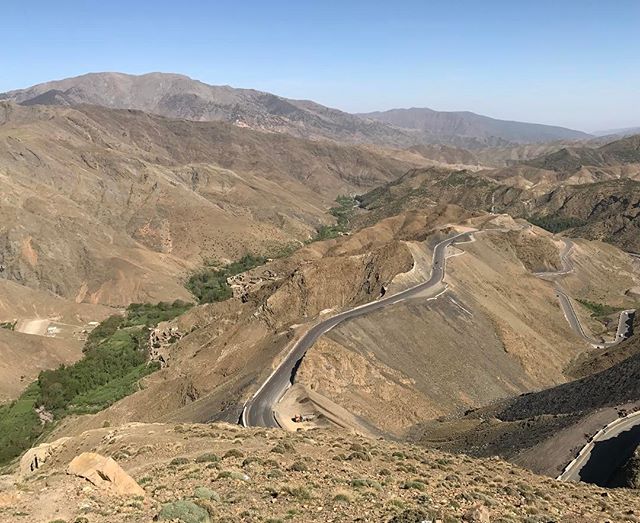 On approche du col Tichka (2260 mètres)#montagnesAtlas #atlas #ciloubidouilleauMaroc