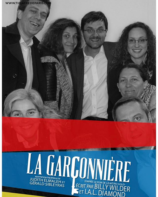 Pièce de théâtre La Garçonnière ce soir. Perso, je n'ai pas accroché. J'ai trouvé ca vieillot au possible malgré une super machinerie et de chouettes effets de mise en scène. Heureusement il y a les copains :)