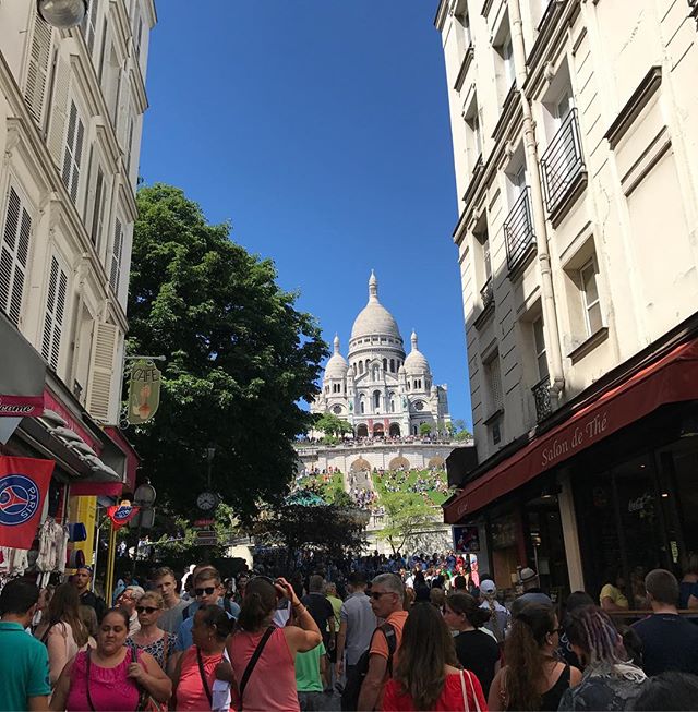 Beauté parisienne #buttemontmartre #montmartre #paris