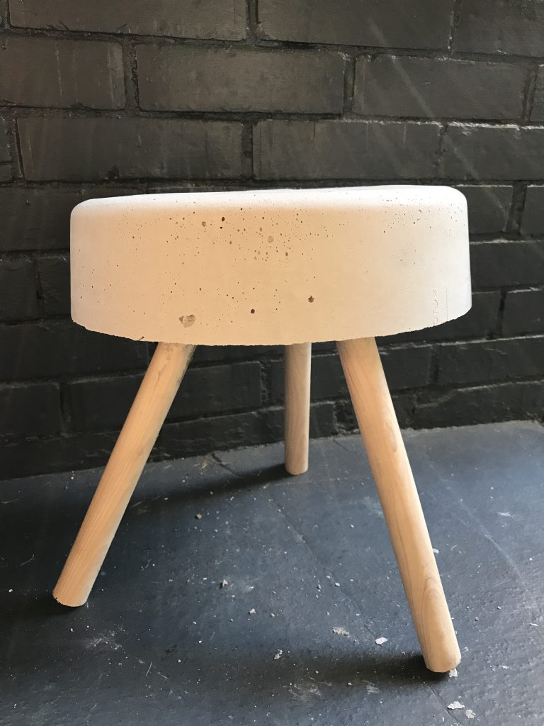 tabouret en béton