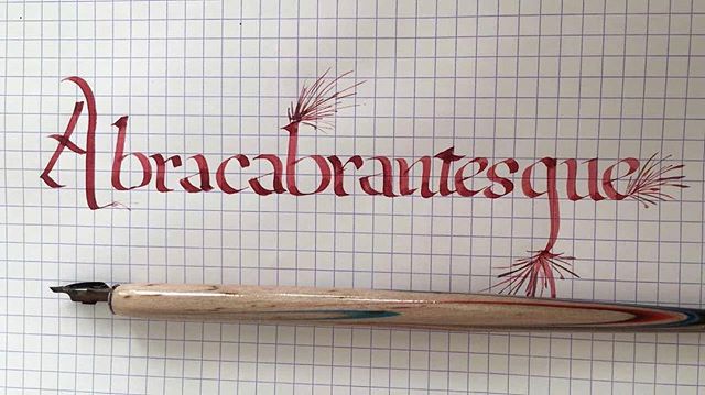 Pendant ce temps-là, Maëlle suit un stage de calligraphie (le cadeau d'annif de ses 15 ans). C'est joli non ? J'ai hâte qu'elle me montre comment faire !