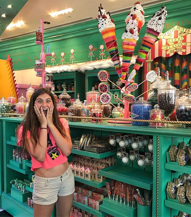 Dans Honey Dukes, le paradis du sucre des sorciers ! #losangeles #universalstudioshollywood #ciloubidouilleinUSA
