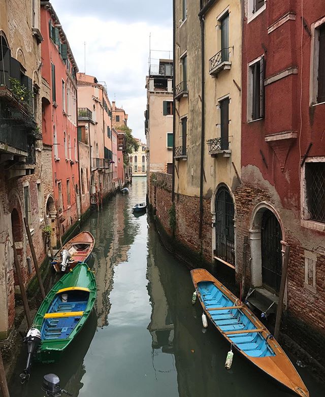 J'ai rédigé mon WE à Venise sur le blog :). Si déambuler par procuration dans les ruelles de la plus célèbre lagune du monde vous intéresse, rendez-vous sur ciloubidouille.com ! #ciloubidouillesorties