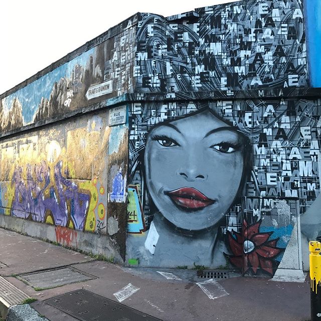 Une jolie dame de Montreuil #streetart #graffitiart #montreuil