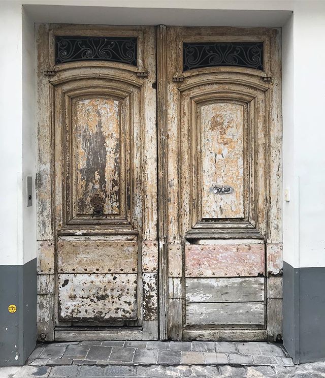 A Paris aussi on a de jolies portes #petitesjoies #paris #ruebeauregard