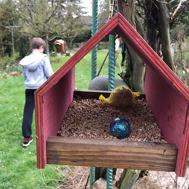 La chasse est ouverte :). Celui-ci est encore peinard ! #paques #eastereggs #easter