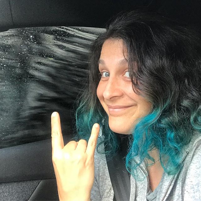 Moi, tu me files une voiture, des rouleaux de nettoyage et de la mousse, et hop, je ricane, je ricane, je ricane... c’est l’autoroute du kiff ^^ #blanchegardin