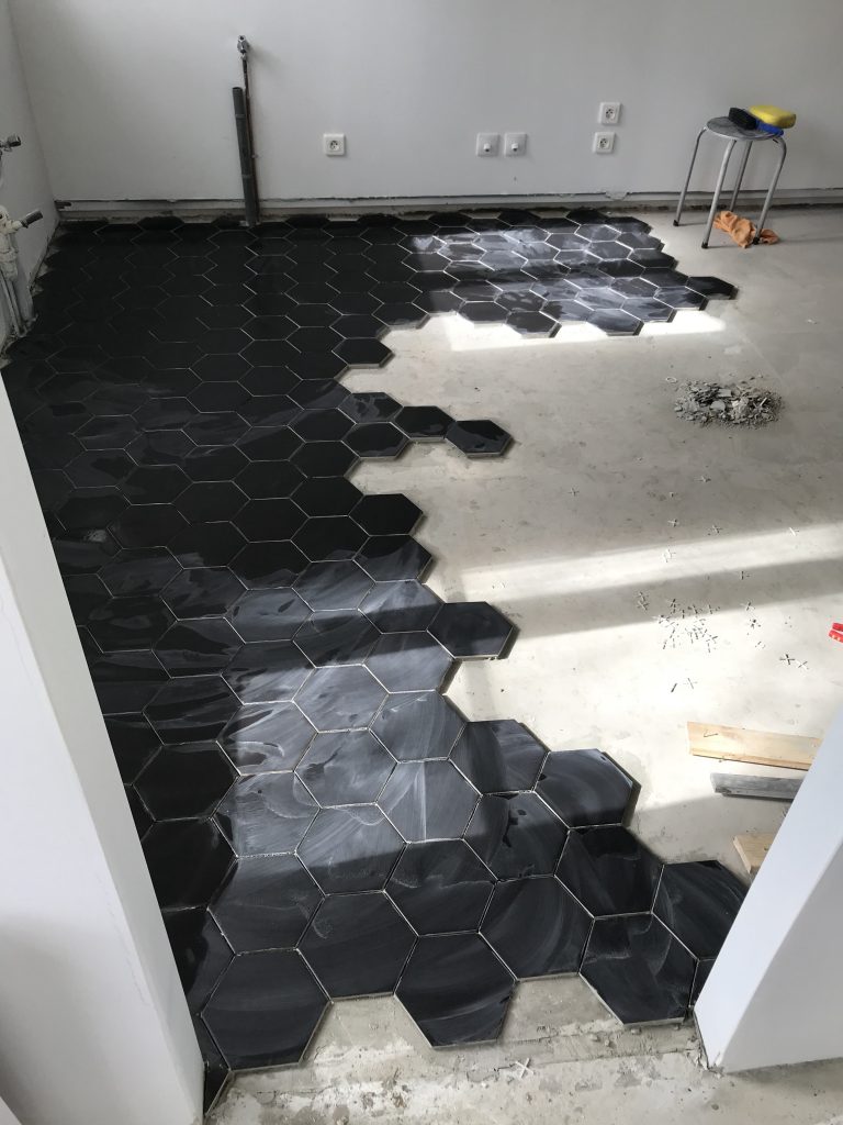 Aménagement de la Cuisine : les travaux #1 16 carrelage cuisine noir