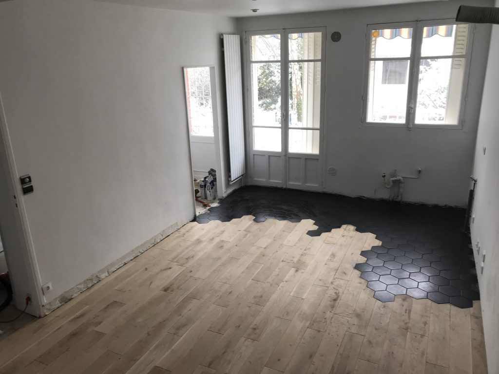 Aménagement de la Cuisine : les travaux #1 23 pose parquet carrelage cuisine