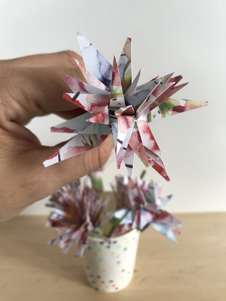 fleur en papier origami