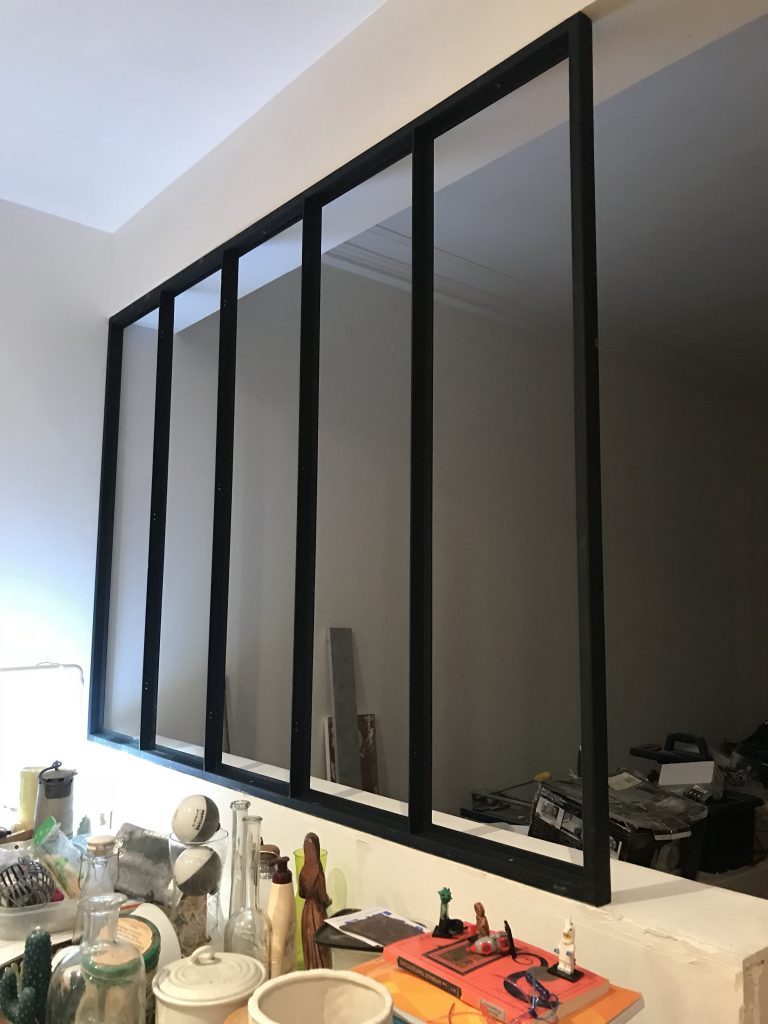 Installation de la cuisine : le montage #2 12 pose verrière cuisine