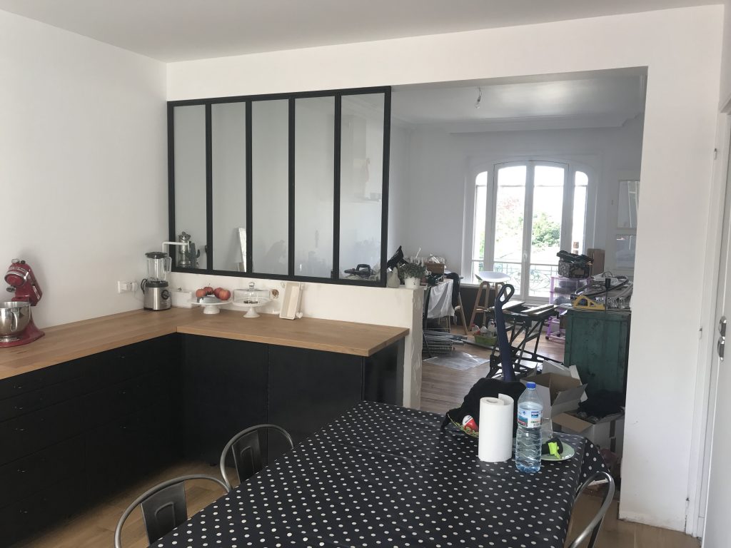 Installation de la cuisine : le montage #2 17 séparation avec verrière