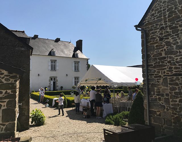 Cousinade dans une jolie Malounière de la famille. On a rassemblé ici la branche bretonne de mon arbre, celui de ma grand-mère maternelle. #cousinade #saintmalo