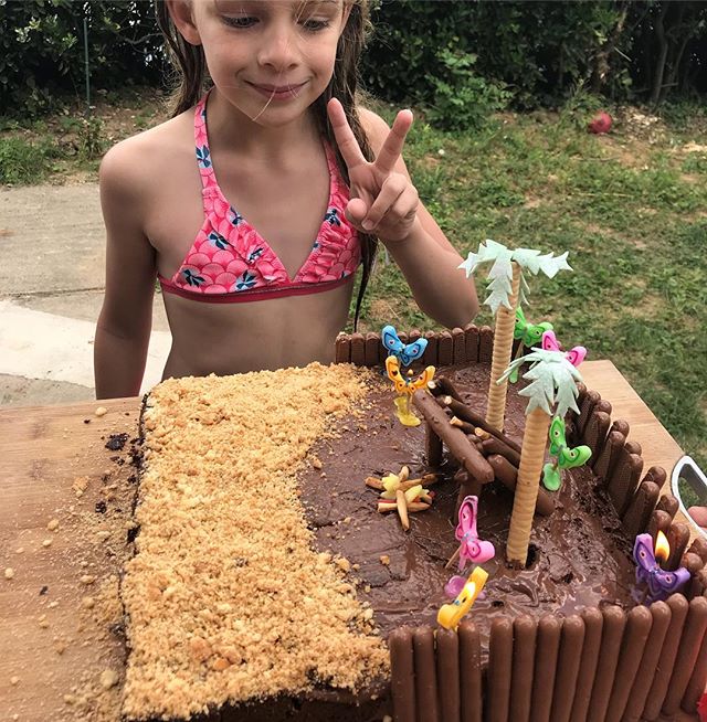Apprentie Pâtissière : Maëlle, la Sorcière du Gâteau 1 Gâteau Koh Lanta. Anniversaire Koh Lanta. Ciloubidouille