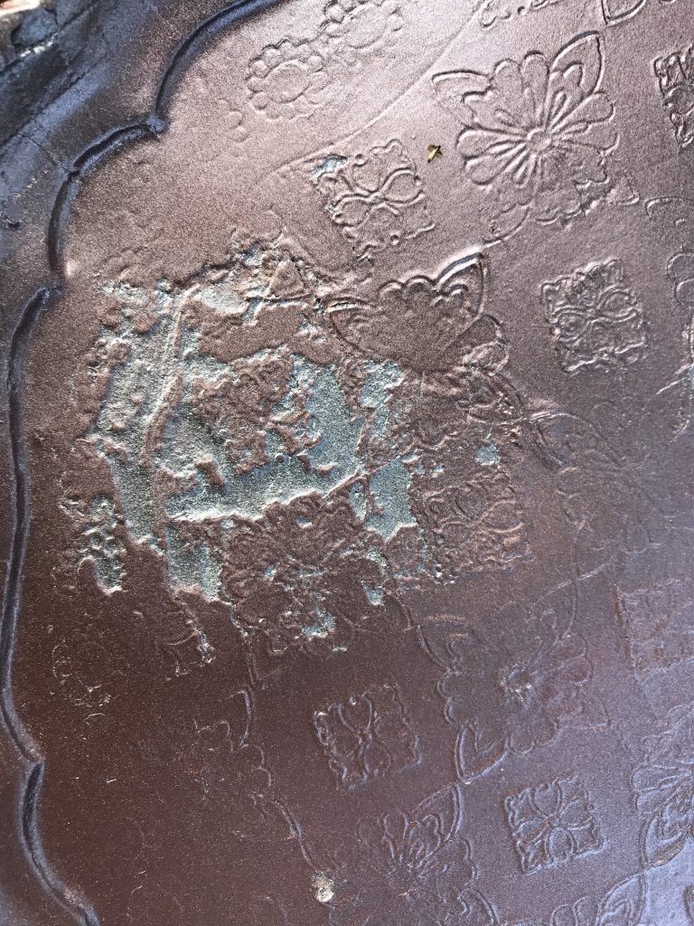 customisation de guéridon - bombe peinture