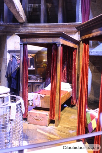 chambre de harry potter à Poudlard