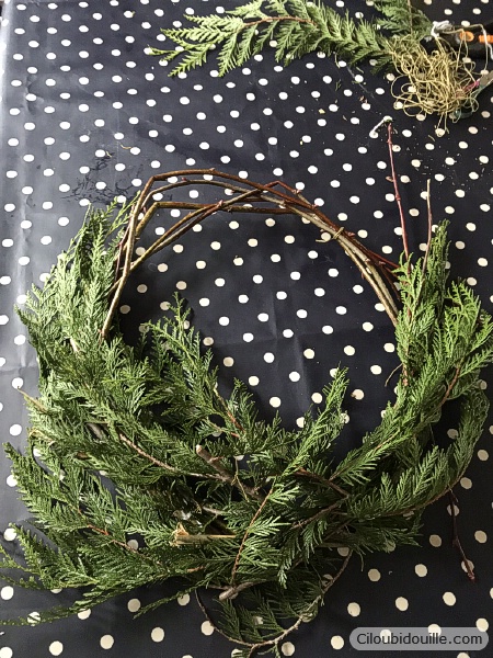 Fabriquer une couronne de porte maison 5 couronne de porte