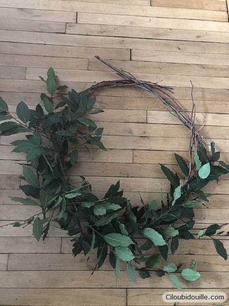 Fabriquer une couronne de porte maison 12 couronne de porte