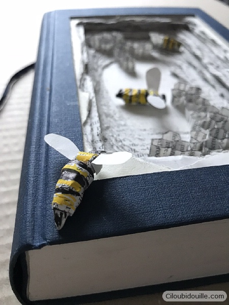 livre découpé ruche alvéole abeille en papier