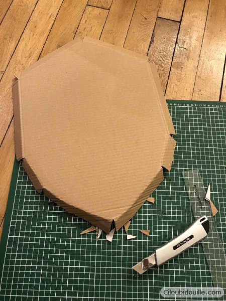 Bouclier Hylia comme une piñata 1 bouclier de zelda diy