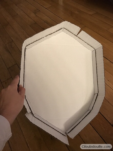 Bouclier Hylia comme une piñata 7 bouclier de zelda diy