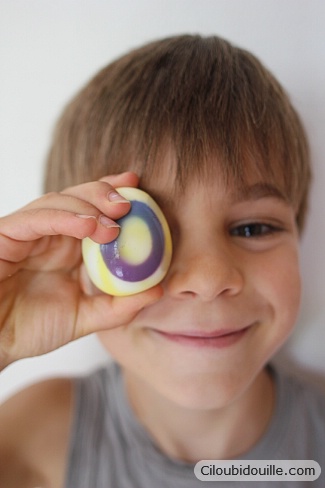 colorier ses oeufs pour pâques