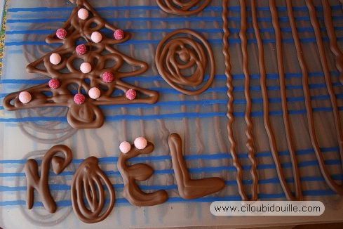 Décoration bûche de Noël en sucre et chocolat