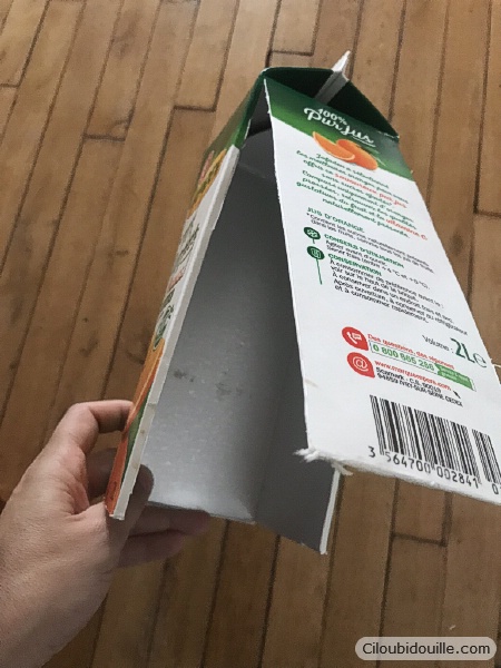 Calendrier de l'avent maison réalisé à partir de bouteille de jus 2 calendrier de l'avent bouteille de jus