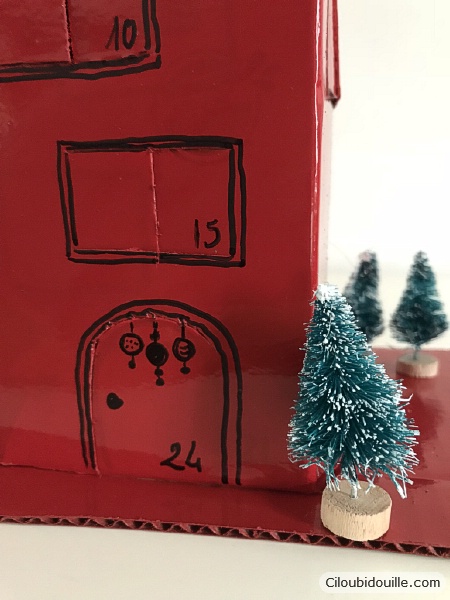 Calendrier de l'avent maison réalisé à partir de bouteille de jus 18 calendrier de l'avent bouteille de jus
