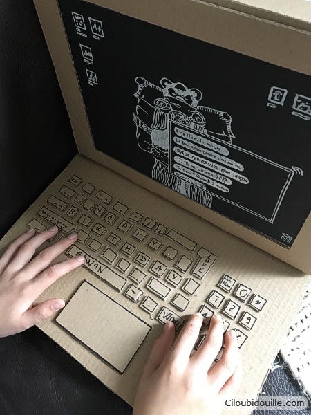 ordinateur en carton pinata