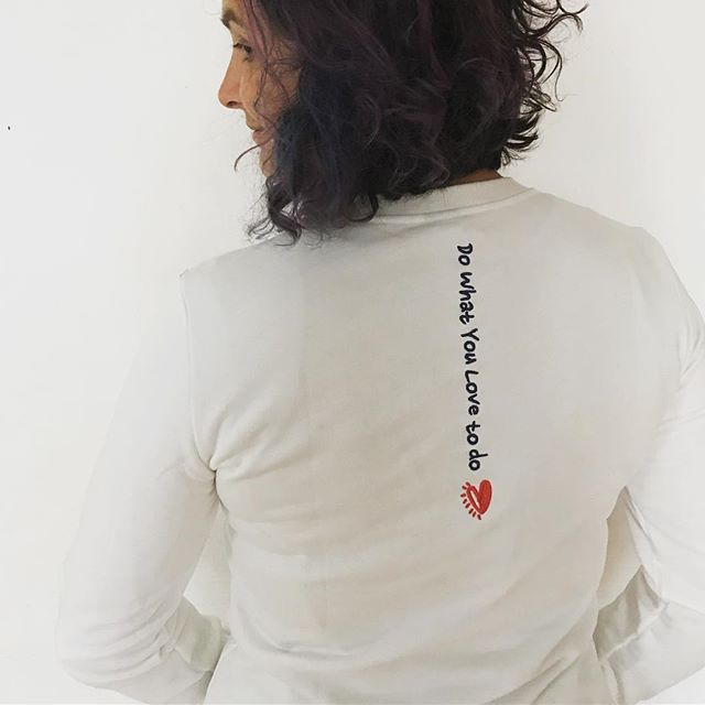 Trop petit pour moi hélas, je l’ai acheté en L sur Aliexpress. Il est donc pour Maëlle. Dommage, je le trouvais trop cool ! #fail #boudinée (je vous mets le lien dans ma bio pour les plus minces que moi ^^)