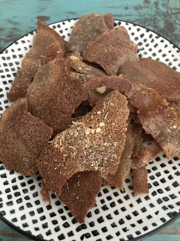 Chips de galettes au sarrasin : l'apéro breton 3 chips de galettes de sarrasin