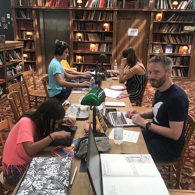 Coworking et coplaying à la Félicità (de l’autre côté de @joinstationf ), le joli foodmarket créé par @bigmammagroup. Toujours aussi sympa.