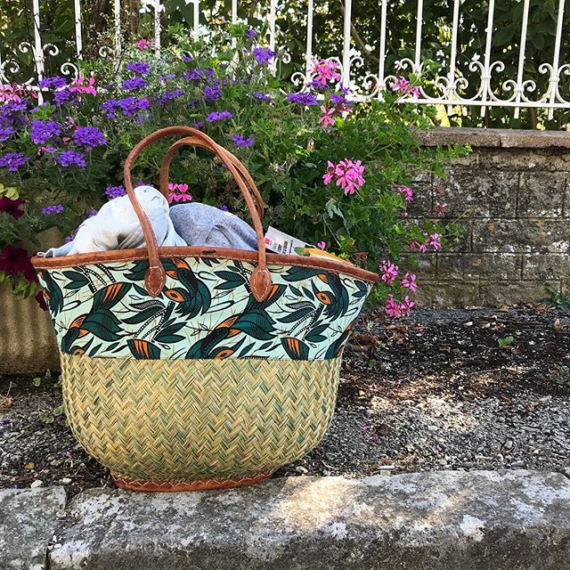 Et sinon, tu as ramené quoi de Bretagne ? Ben un sac malgache xxl pourquoi ?