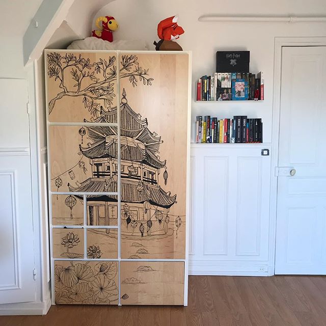 Armoire décorée au posca 1 armoire décorée