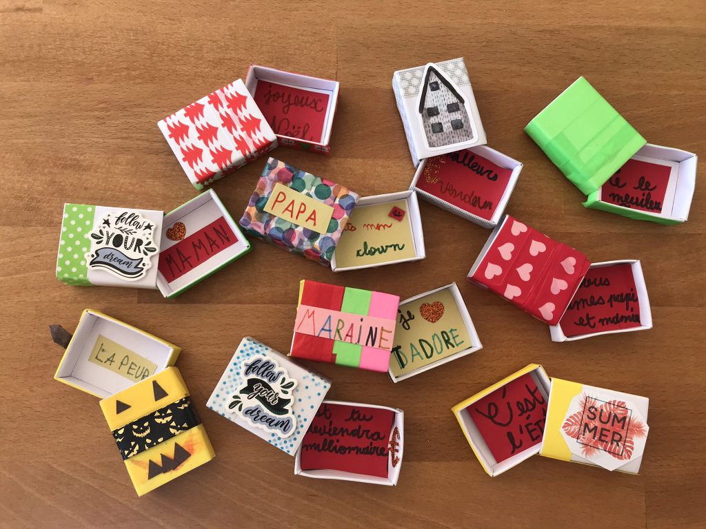 Envoyez des petites boites à message 30 boites à message