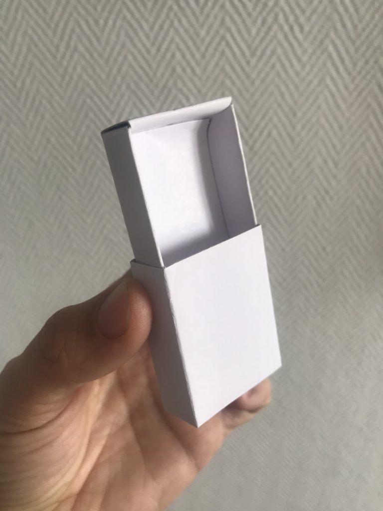 Envoyez des petites boites à message 1 petite boite à personnaliser