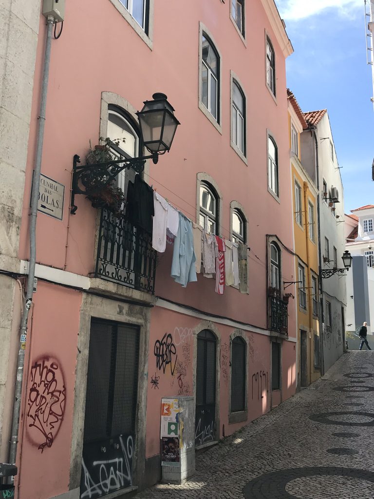 barrio alto lisbonne