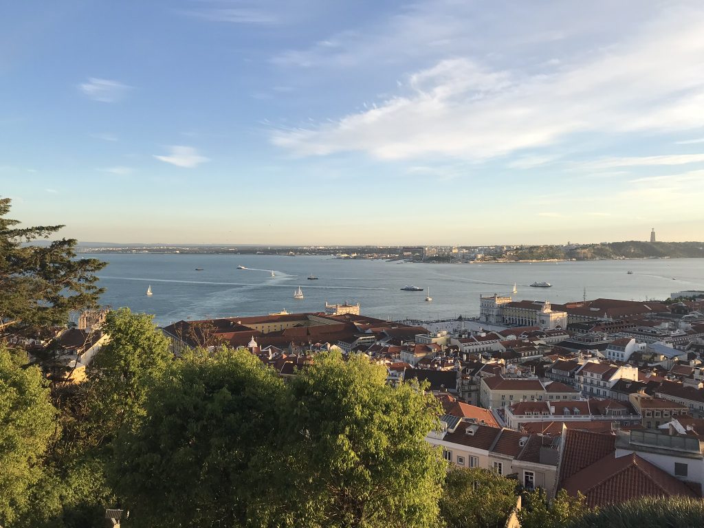 vue du chateau saint george lisbonne