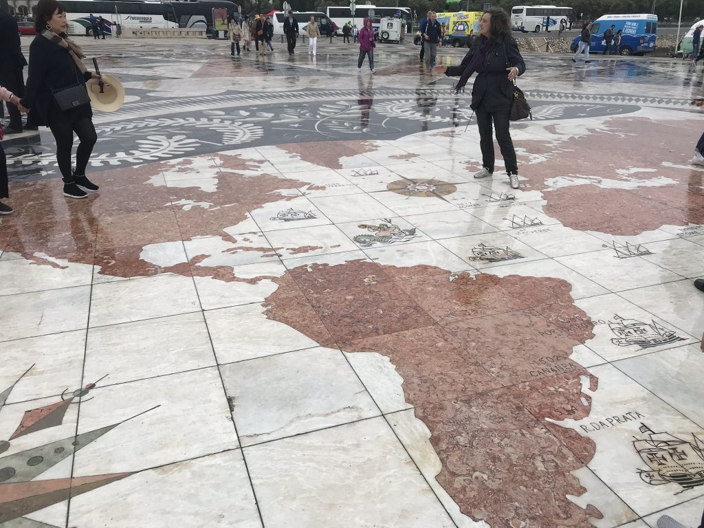 alentours de Lisbonne : monument des découvertes