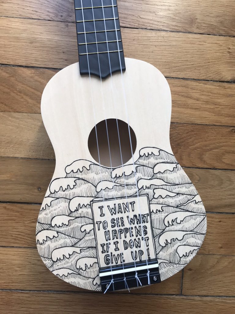 détail ukulele en kit