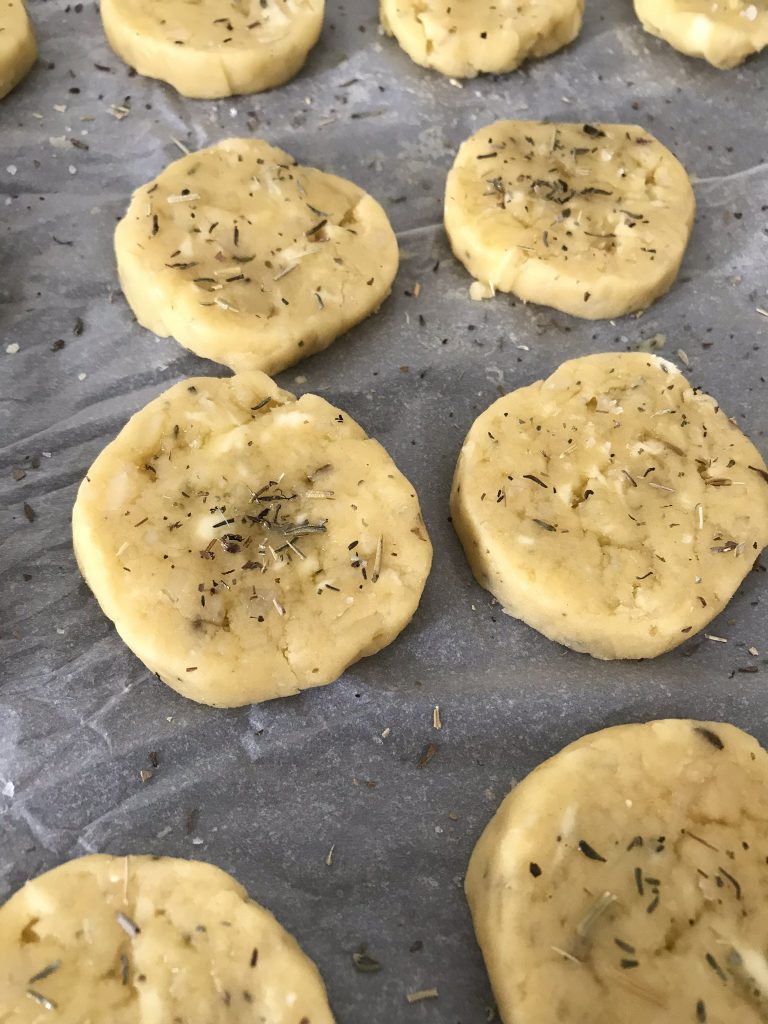 gâteaux apéro aux herbes de Provence