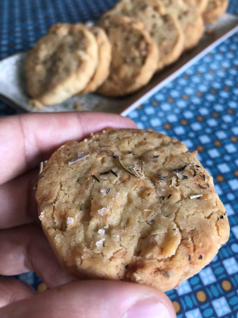 gâteaux apéro aux herbes de Provence