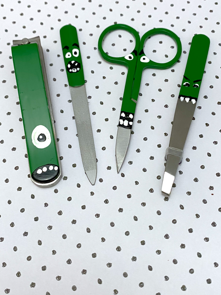 Kit manucure personnalisé au vernis à ongle 2 customisation-de-kit-manucure