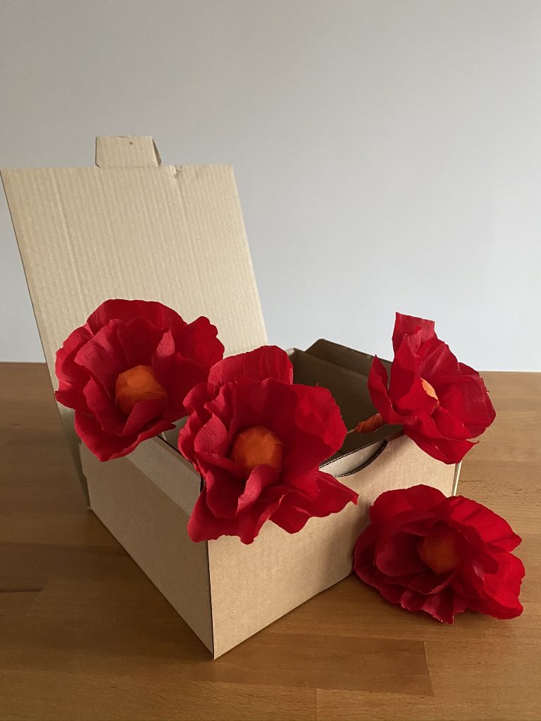 boite en carton fleur en papier