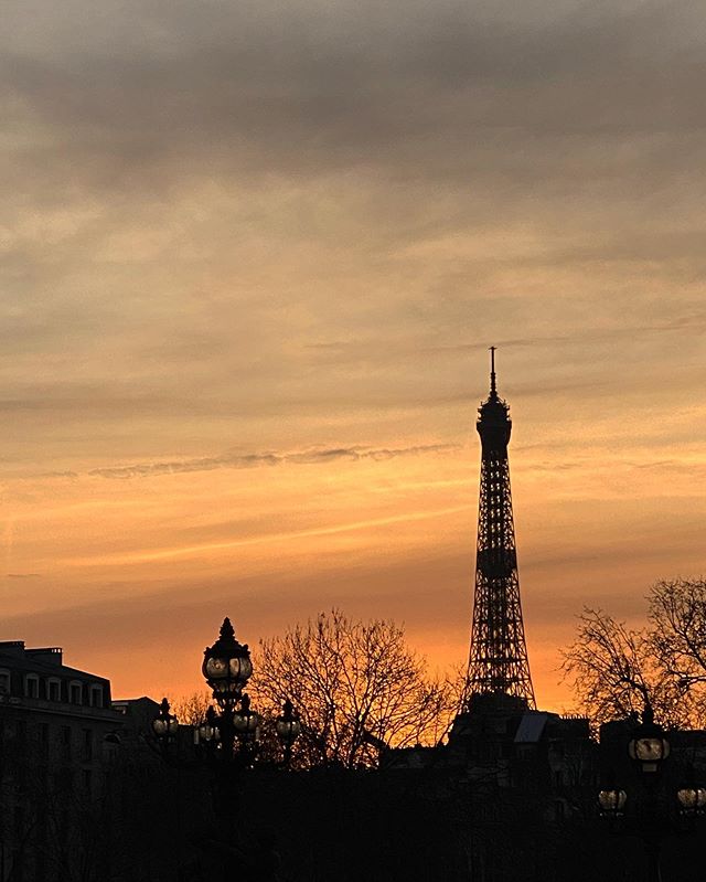 Coucher de soleil à paris france