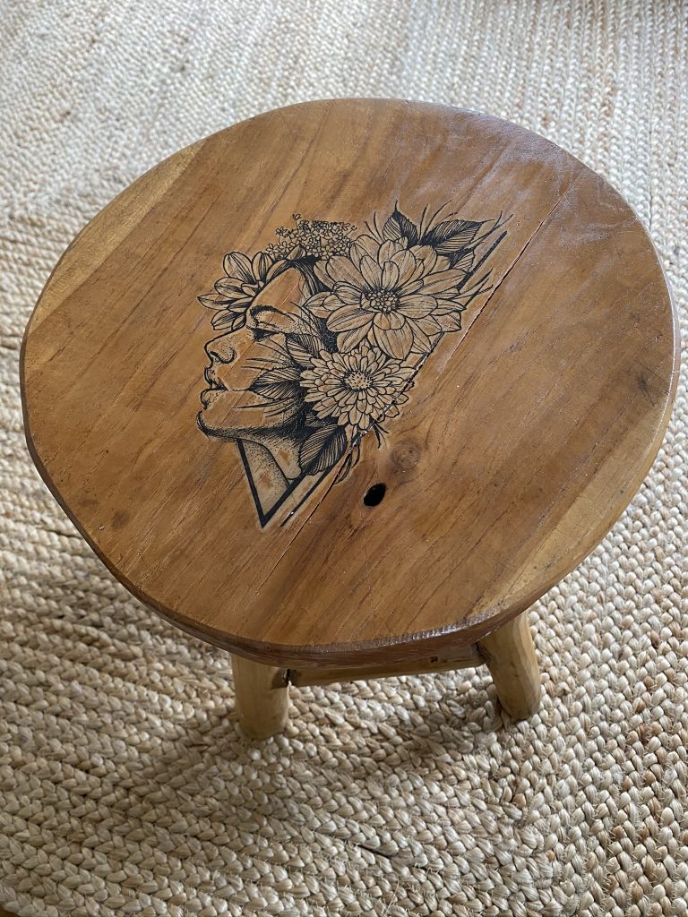 tabouret tatouage éphémère