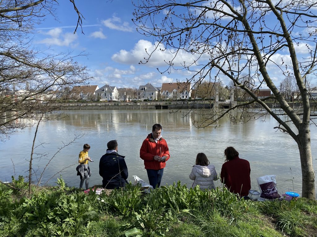 pique-nique en bord de Seine