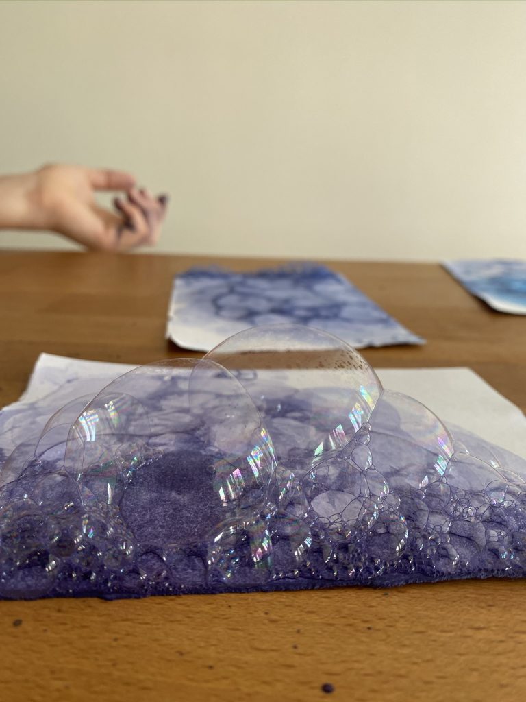 peinture aux bulles